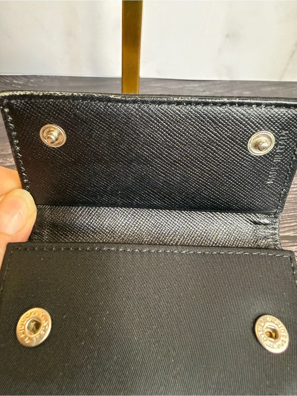 🖤 Prada Tessuto Nylon 6 Key Holder Black Vintage *Authenticated*